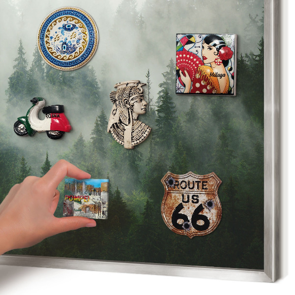 Decoratief metalen magneetbord in een zilveren lijst Bosmagie