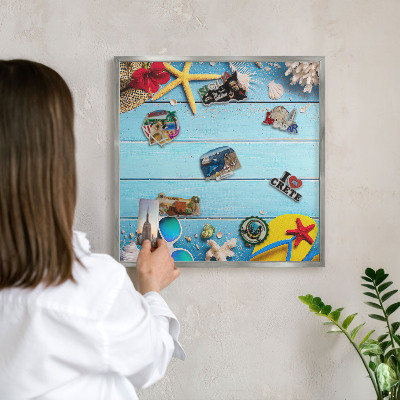 Magneetbord voor souvenir magneten met zilveren lijst Vakantiestrand