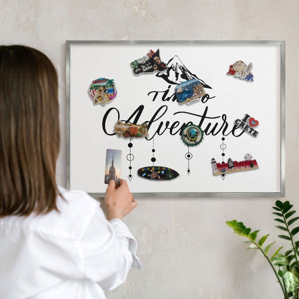 Decoratief metalen magneetbord in een zilveren lijst Bergavontuur