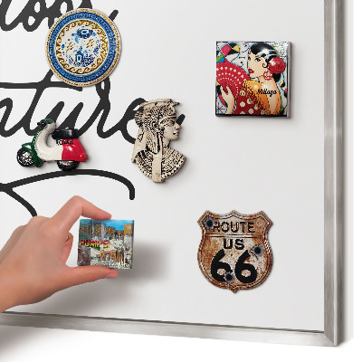 Decoratief metalen magneetbord in een zilveren lijst Bergavontuur