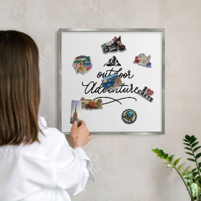 Decoratief metalen magneetbord in een zilveren lijst Bergavontuur