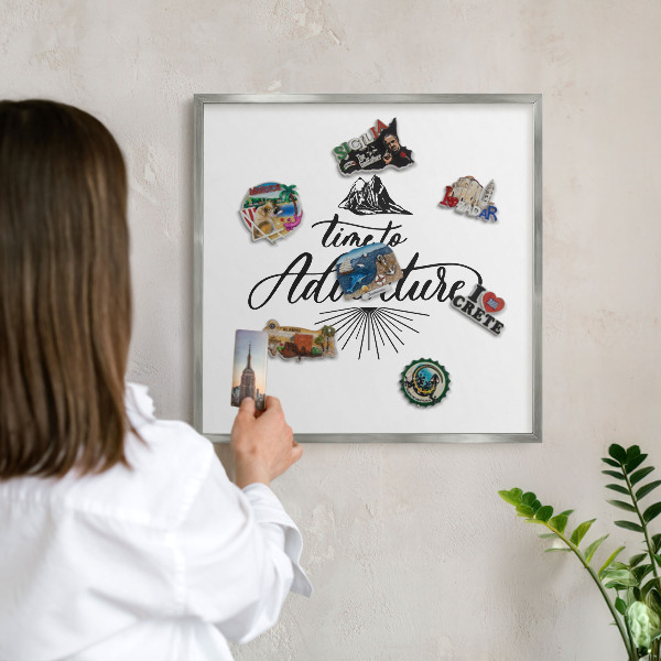 Decoratief metalen magneetbord in een zilveren lijst De ontdekkingsreis