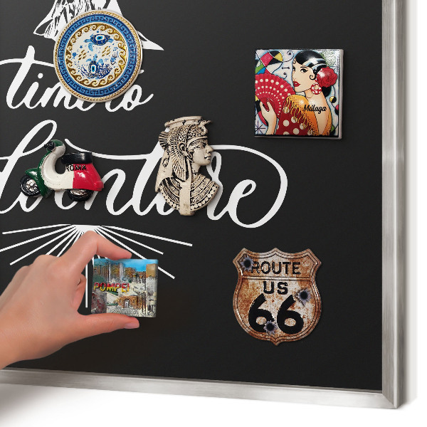 Magneetbord voor souvenir magneten met zilveren lijst Avontuurlijke tijd