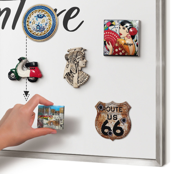 Decoratief metalen magneetbord in een zilveren lijst Avontuurthema