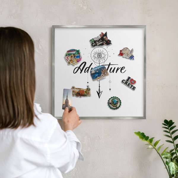 Decoratief metalen magneetbord in een zilveren lijst Avontuurthema