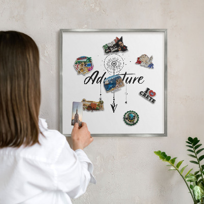 Decoratief metalen magneetbord in een zilveren lijst Avontuurthema
