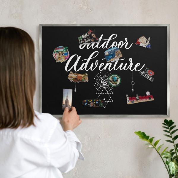 Magneetbord voor souvenir magneten met zilveren lijst Buitenavontuur