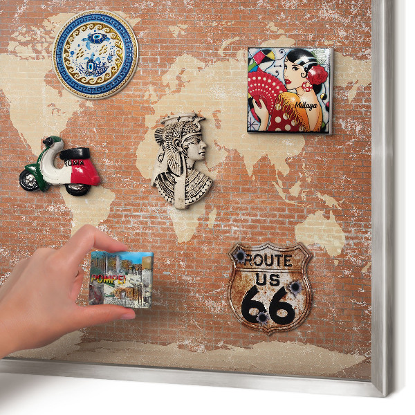 Magneetbord voor souvenir magneten met zilveren lijst Bakstenen plattegrond