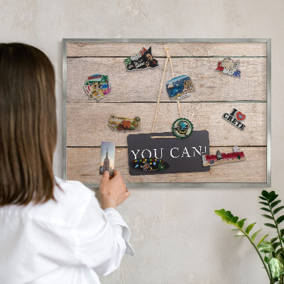 Decoratief metalen magneetbord in een zilveren lijst Motivatie elke dag