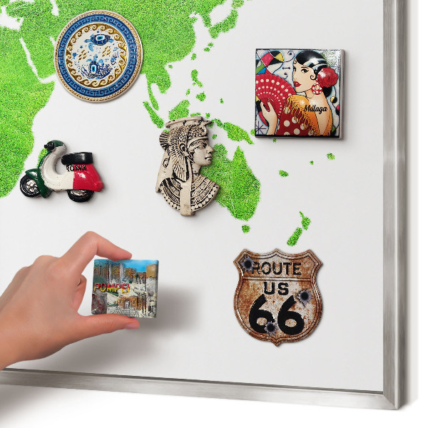 Decoratief metalen magneetbord in een zilveren lijst Groene kaart