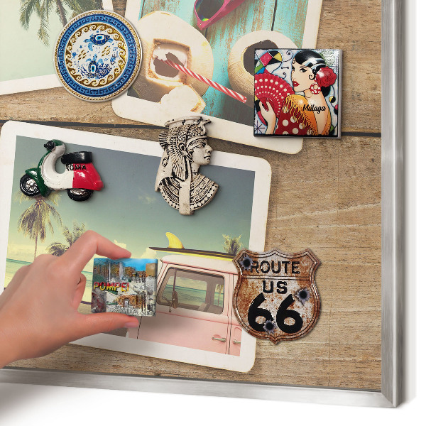 Magneetbord voor souvenir magneten met zilveren lijst Vakantienostalgie