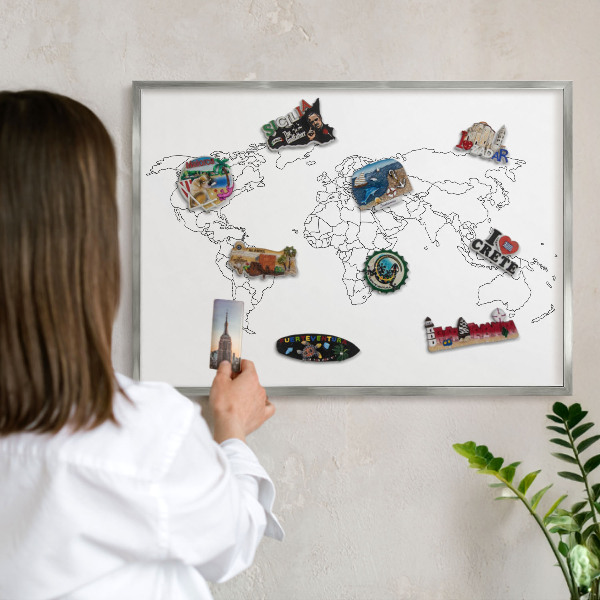 Decoratief metalen magneetbord in een zilveren lijst Contourkaart