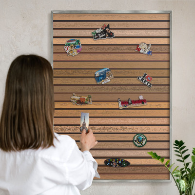 Magneetbord voor souvenir magneten met zilveren lijst Warme riemen