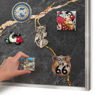 Magneetbord voor souvenir magneten met zilveren lijst Marmeren linten