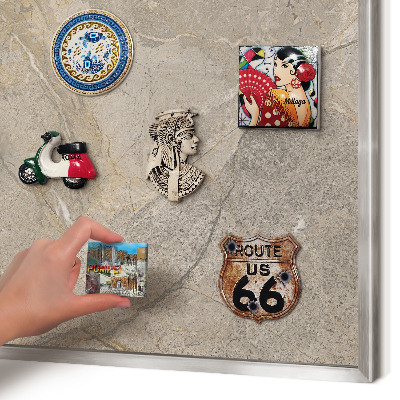 Decoratief metalen magneetbord in een zilveren lijst Beige steen