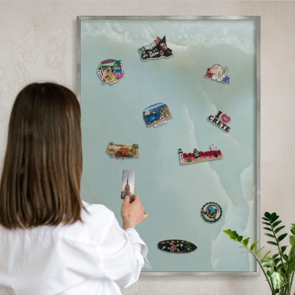 Magneetbord voor souvenir magneten met zilveren lijst Vreedzame harmonie