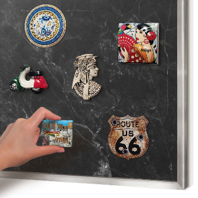 Decoratief metalen magneetbord in een zilveren lijst Zwart marmer
