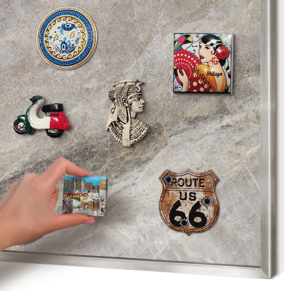 Decoratief metalen magneetbord in een zilveren lijst Steenstructuur