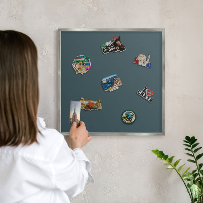 Decoratief metalen magneetbord in een zilveren lijst Turkoois