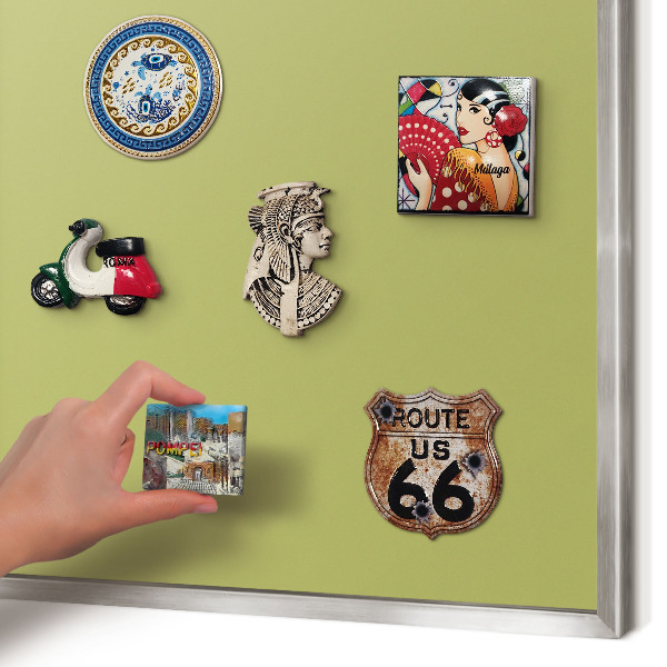 Magneetbord voor souvenir magneten met zilveren lijst Groene vintage
