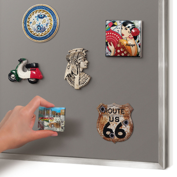 Magneetbord voor souvenir magneten met zilveren lijst Donkergrijs