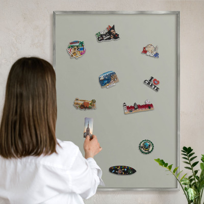 Decoratief metalen magneetbord in een zilveren lijst Neutraal grijs