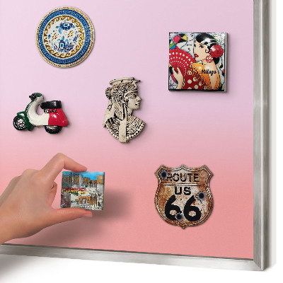 Decoratief metalen magneetbord in een zilveren lijst Subtiele kleurovergang