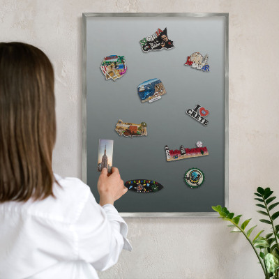 Decoratief metalen magneetbord in een zilveren lijst Blauwe gradiënt