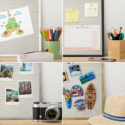 Decoratief metalen magneetbord in een zilveren lijst Houten constructie