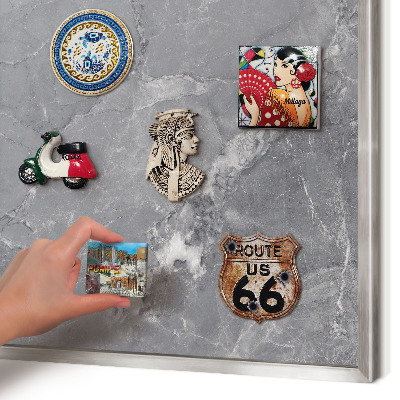 Magneetbord voor souvenir magneten met zilveren lijst Grijs marmer