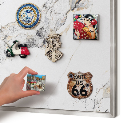 Decoratief metalen magneetbord in een zilveren lijst Marmereffect