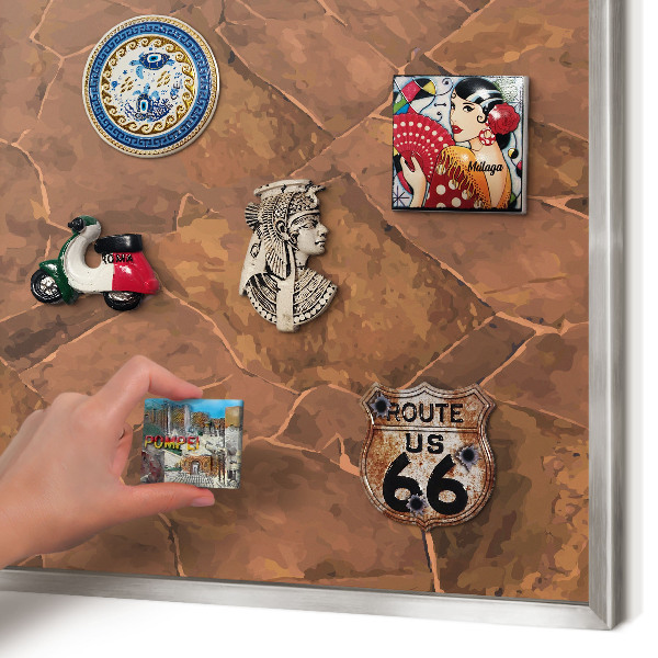 Decoratief metalen magneetbord in een zilveren lijst Stenen constructie