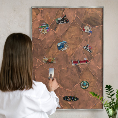 Decoratief metalen magneetbord in een zilveren lijst Stenen constructie