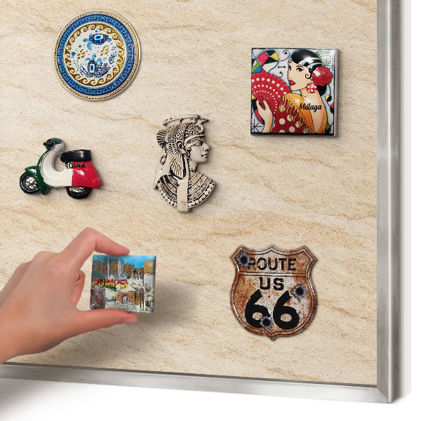 Magneetbord voor souvenir magneten met zilveren lijst Natuurlijke elegantie