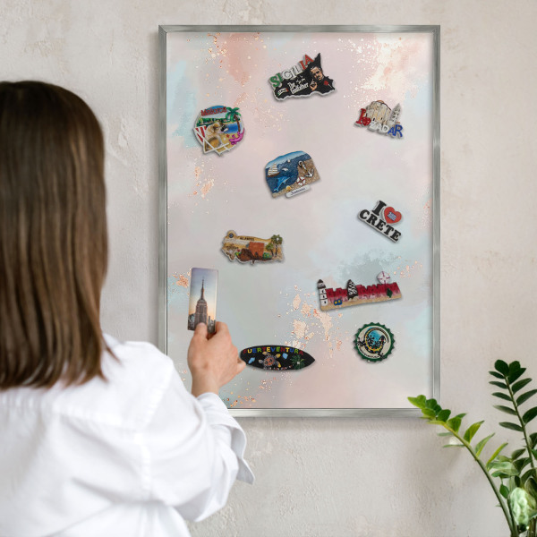 Magneetbord voor souvenir magneten met zilveren lijst Pastel harmonie