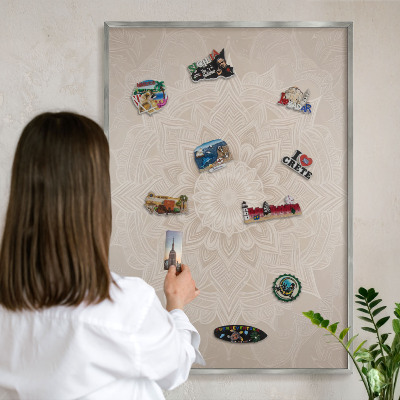 Decoratief metalen magneetbord in een zilveren lijst Mandala-patroon