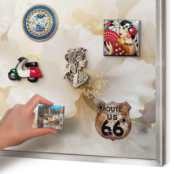 Magneetbord voor souvenir magneten met zilveren lijst Pastelkleurige bloemen