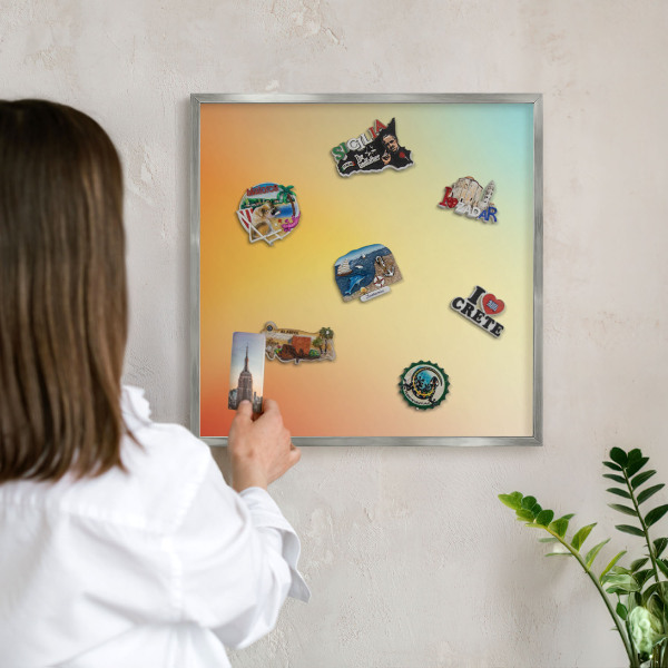 Decoratief metalen magneetbord in een zilveren lijst Kleurovergang