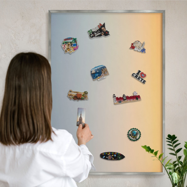 Magneetbord voor souvenir magneten met zilveren lijst Pastelkleurige overgang