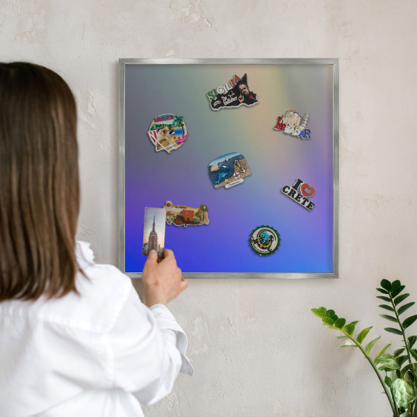 Magneetbord voor souvenir magneten met zilveren lijst Subtiele kleurovergang