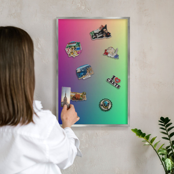 Decoratief metalen magneetbord in een zilveren lijst Kleurrijk verloop