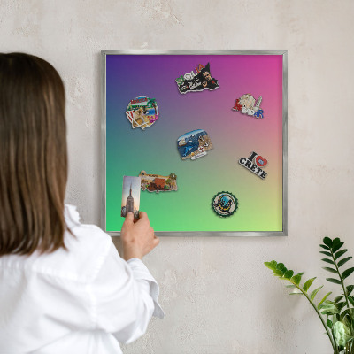 Decoratief metalen magneetbord in een zilveren lijst Kleurrijk verloop
