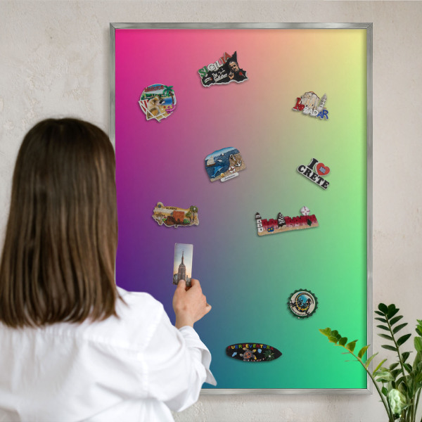 Decoratief metalen magneetbord in een zilveren lijst Kleurrijk verloop