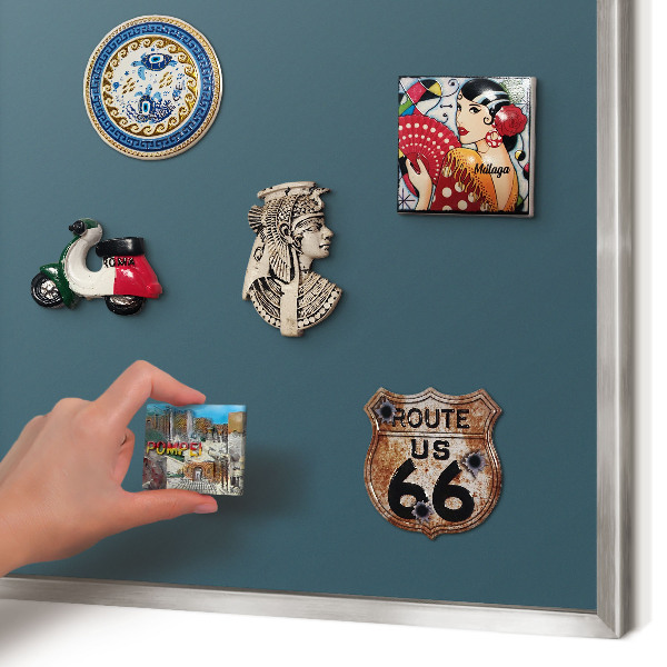 Magneetbord voor souvenir magneten met zilveren lijst Donker turkoois