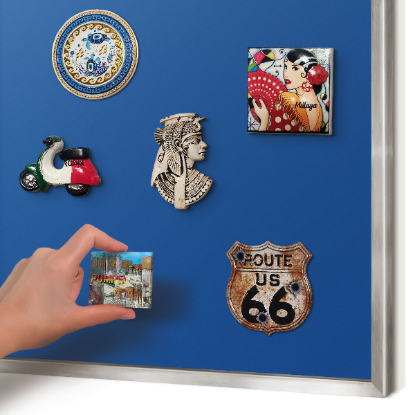 Decoratief metalen magneetbord in een zilveren lijst Donkerblauw