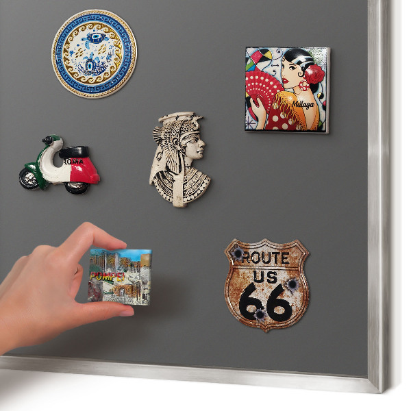 Magneetbord voor souvenir magneten met zilveren lijst Donkergrijs