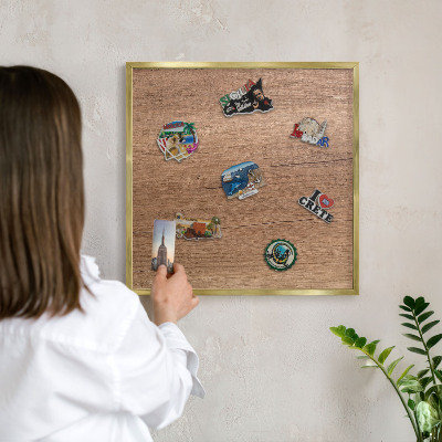 Magnetisch bord voor reismagneten met gouden lijst Houtstructuur