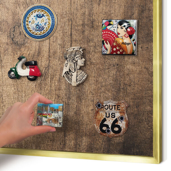 Metalen magneetbord met lijst in het goud Houtstructuur