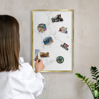 Metalen magneetbord met lijst in het goud Marmerpatroon