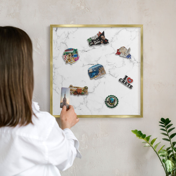 Metalen magneetbord met lijst in het goud Marmerpatroon